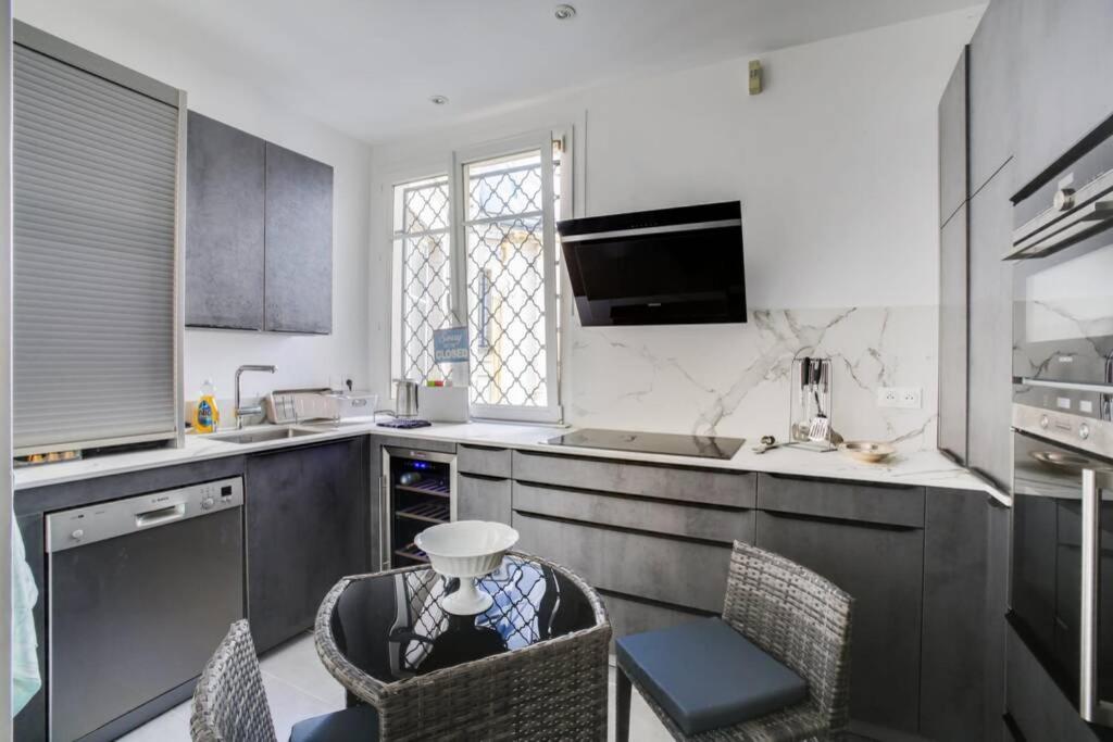 Trocadero Apartment Париж Екстериор снимка