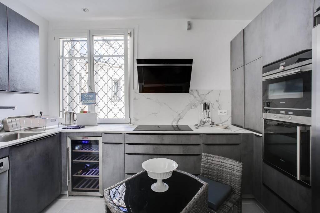 Trocadero Apartment Париж Екстериор снимка